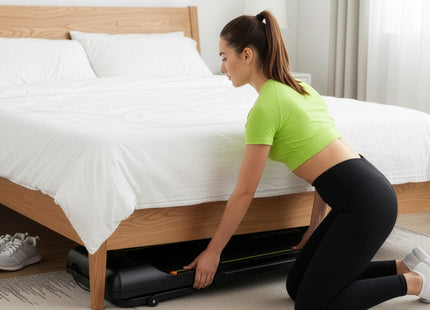 Loopband - 1-12 KM/U - Inklapbaar - Fitshow APP - Met ingebouwde Speaker ( Bluetooth ) - Afstandsbediening - Telefoonhouder - Smeerolie - 133 x 50 x 105 CM - 1 PK Motor