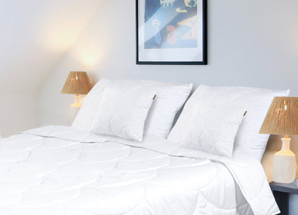 2-in-1 Dekbed - 160 x 200 cm - Wit- Dekbed zonder overtrek - Anti Allergie & Ademend - All Year Dekbed - Zomerdekbed & Winterdekbed